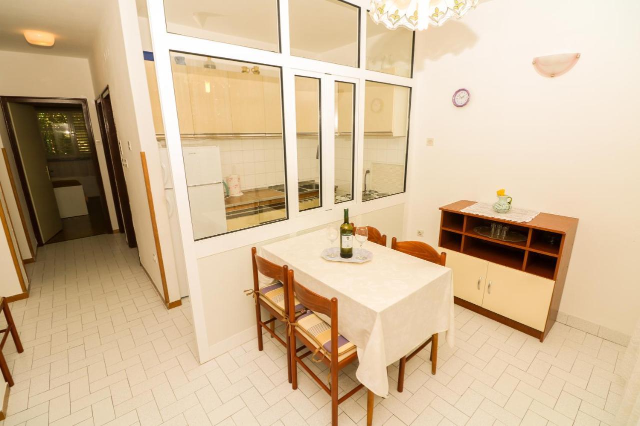 Apartments Magasic With Terrace 바슈카 외부 사진