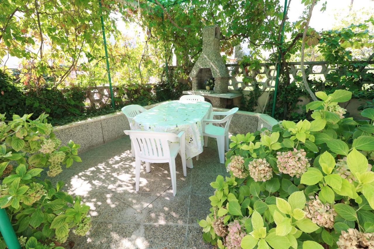 Apartments Magasic With Terrace 바슈카 외부 사진